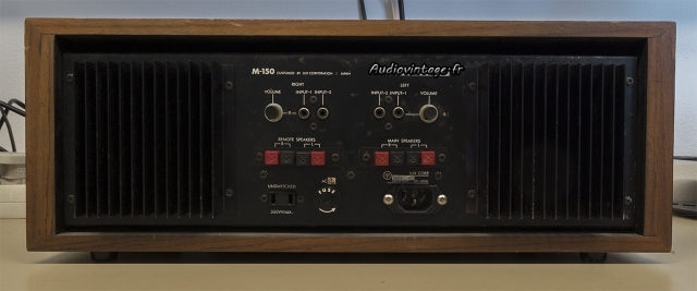 Luxman M-150 : connectique.