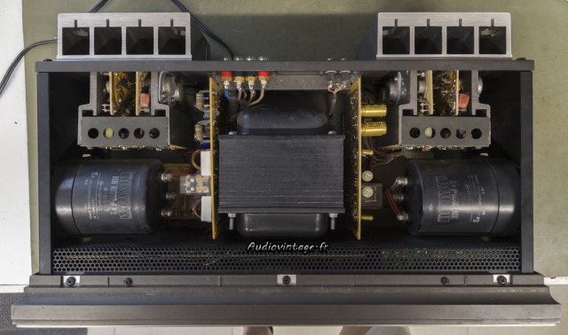 Luxman M-2000 : à son arrivée.