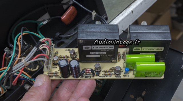Luxman M-2000 : circuit buffer à revoir.
