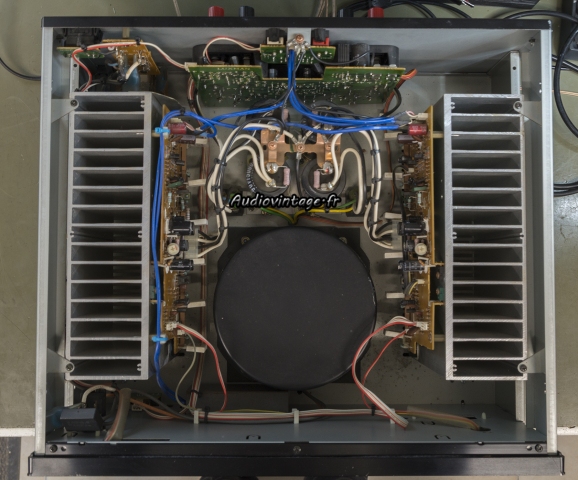 Luxman M-383 : à son arrivée.