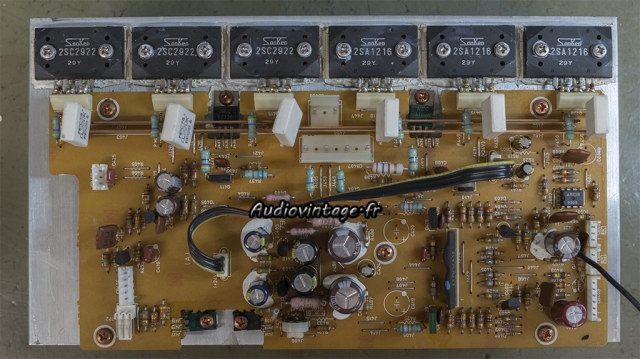 Luxman M-383 : circuit révisé.