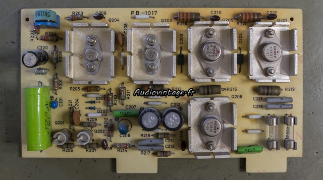 Luxman M-4000 : circuit driver à réviser.