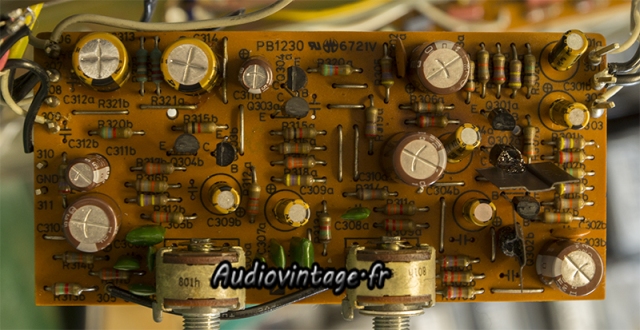 Luxman R-1070