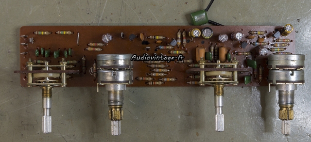 Luxman SQ 505x : circuit de tonalité révisé.