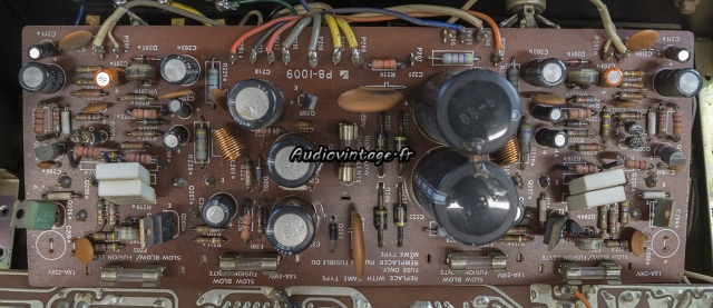 Luxman L-31 : circuit principal à revoir.
