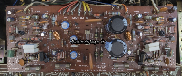 Luxman L-31 : circuit principal réparé et révisé.