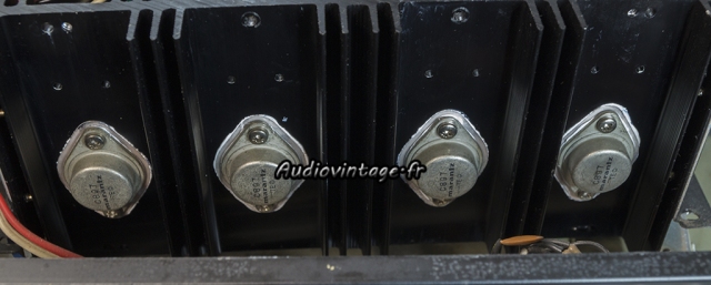 Marantz 1060 : micas neufs et graisse fraiche.