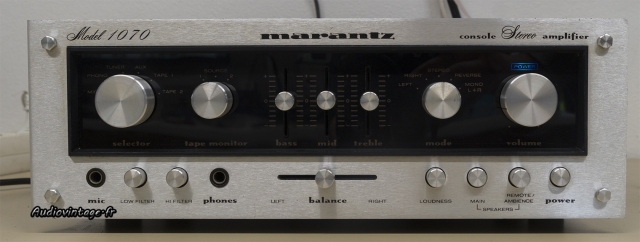 Marantz 1070 : en état plus que correct.