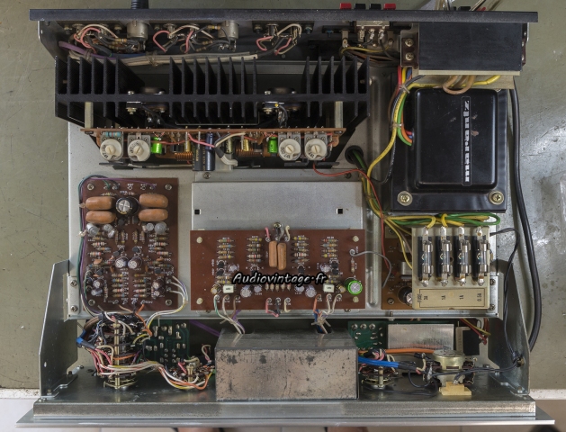 Marantz 1070 : terminé.