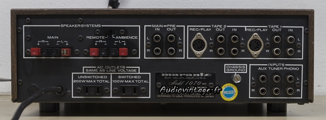 Marantz 1070 : connectique.