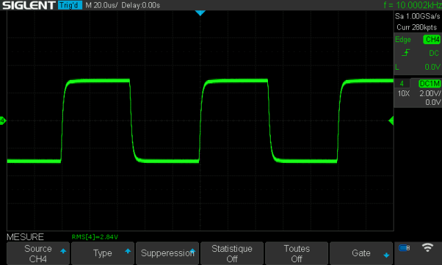 Marantz 1070 : signal-carre-a-10khz
