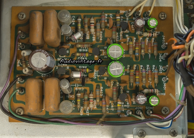 Marantz 1070 : étage phono révisé.
