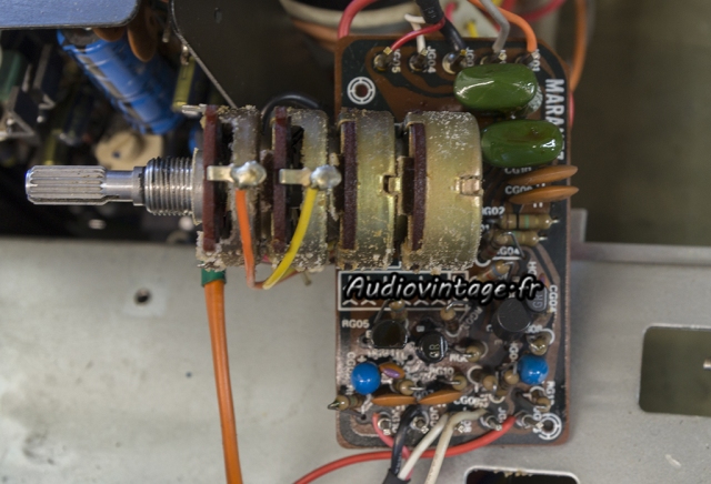 Marantz 1250 : circuit buffer à revoir.