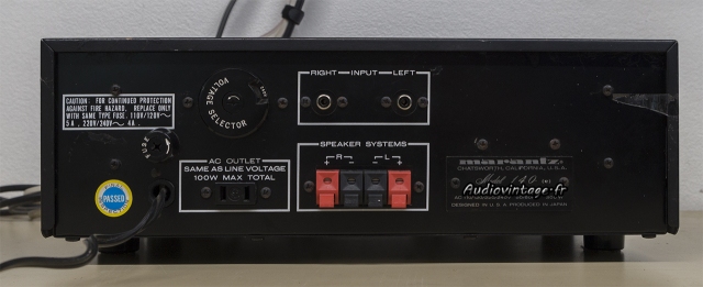 Marantz 140 : connectique.