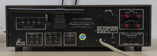 Marantz 2215 BL : connectique.