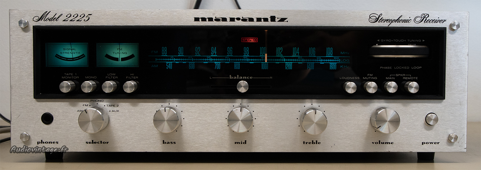 Marantz 2225 : une présentation léchée.