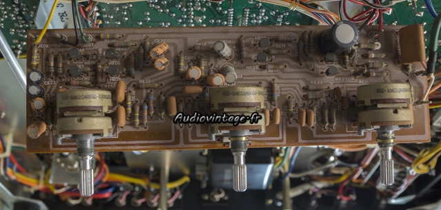 Marantz 2225L : circuit de tonalité à revoir.