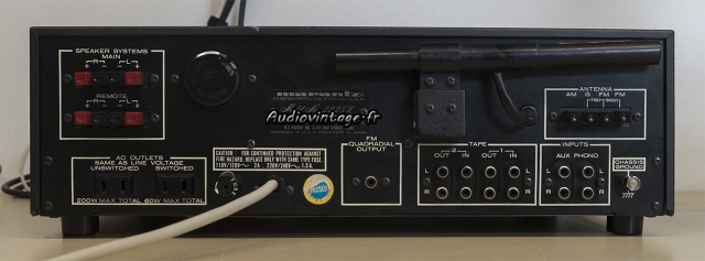 Marantz 2225L : connectique.