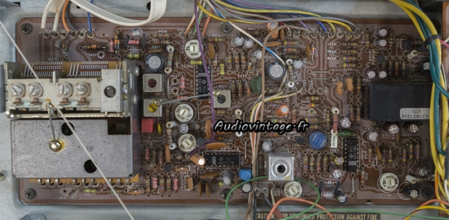 Marantz 2238B : circuit tuner FM avant intervention.