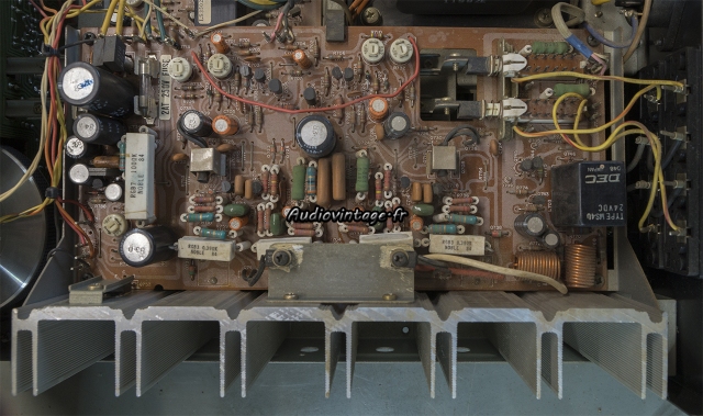 Marantz 2238BL : circuit principal à revoir.