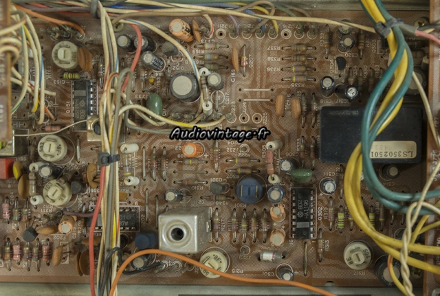 Marantz 2238BL : section tuner FM en partie revue.
