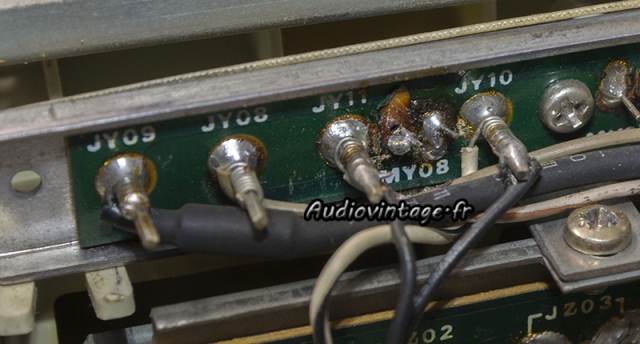 Marantz 2240 : massacre au fer à souder