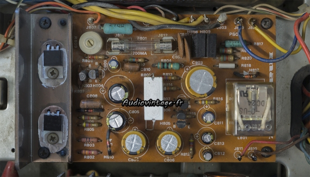 Marantz 2325 : circuit alimentation et protection révisé.