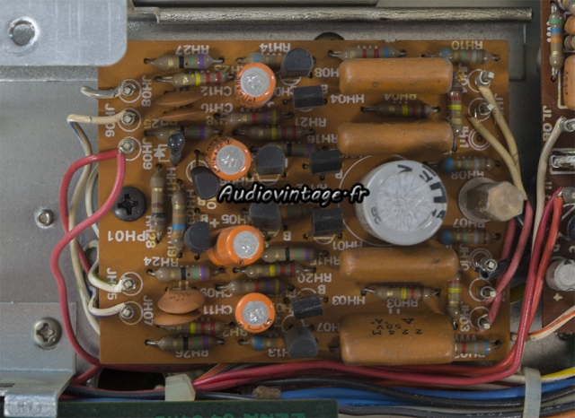 Marantz 2325 : circuit buffer à réviser.