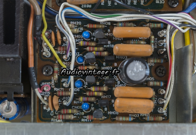 Marantz 4400 : circuit des filtres à revoir.