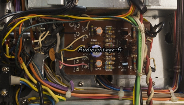Marantz 4400 : circuit phase convertor à revoir.