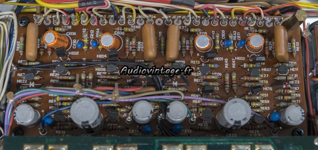 Marantz 4400 : circuit buffer & preamplifier à revoir.