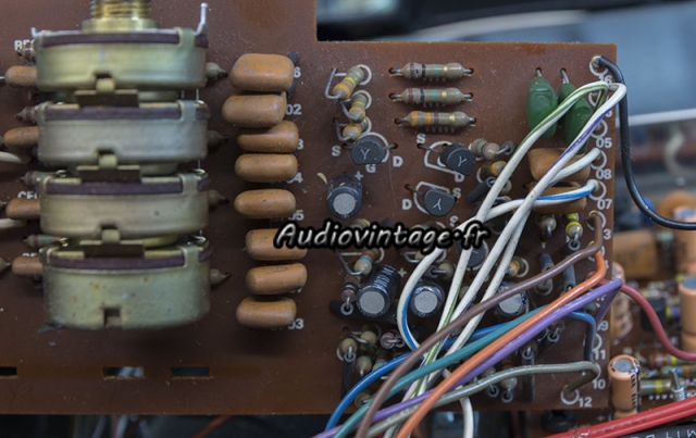 Marantz 4400 : circuit diode matrix à réviser.