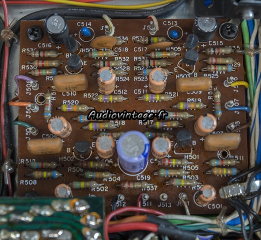 Marantz 4400 : circuit vari-matrix à revoir.