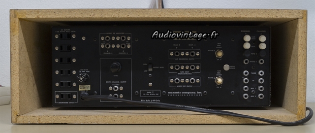 Marantz 7T : connectique.