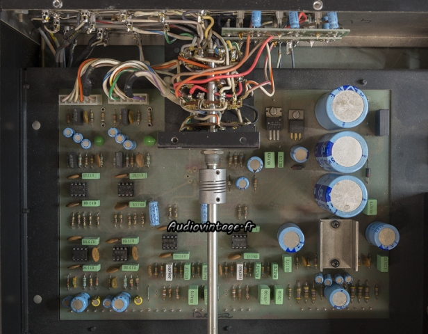McIntosh C29 : circuit principal et circuit d'entrée à revoir.