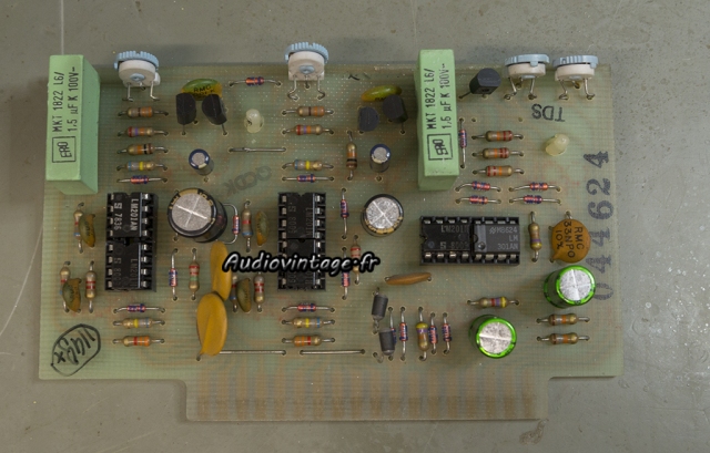McIntosh MC2205 : circuit vumètres révisé.