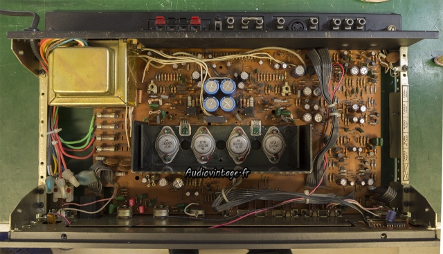 Nad 3020