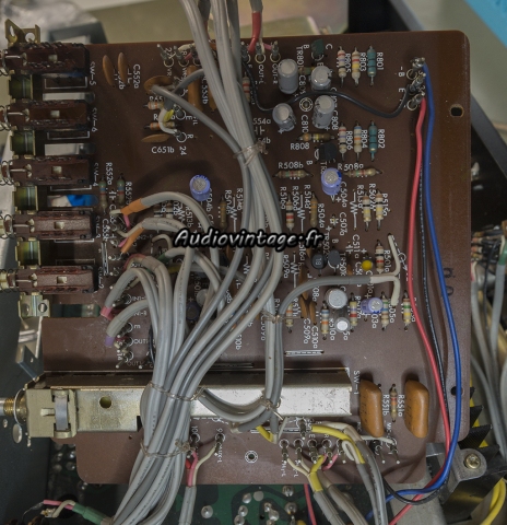 Nad Model 60 : circuit préamp à revoir.