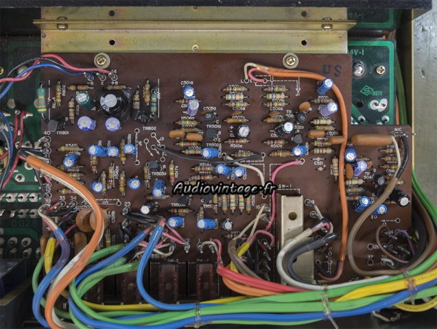 Nad Model 90 : circuit préamp à revoir.