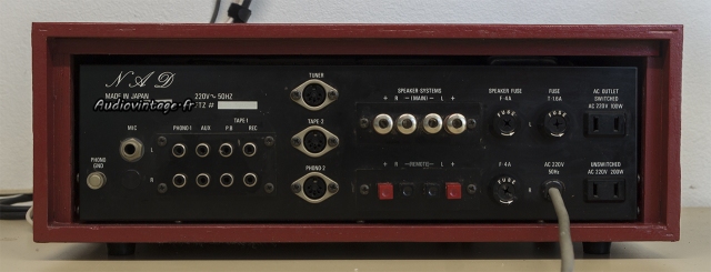 Nad Model 90 : connectique.
