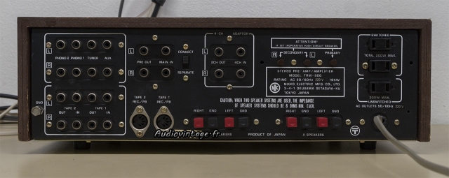 Nikko TRM-600 : connectique.