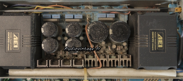 Onkyo P-388F : alimentation à réviser.