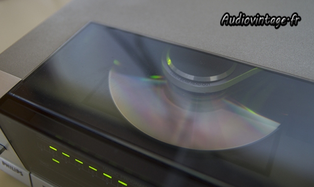 Philips CD303