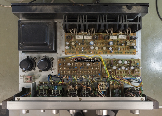 Pioneer SA-8100 : à son arrivée.