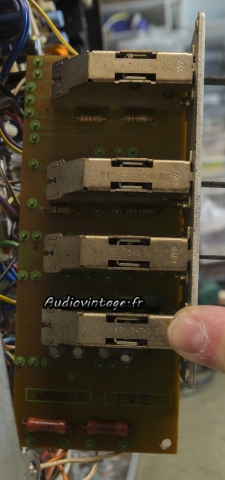 Pioneer SA-8100 : circuit "switch" à revoir.
