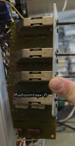 Pioneer SA-8100 : circuit "switch" révisé.