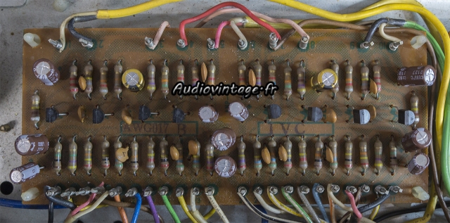 Pioneer SA-8100 : circuit de tonalité révisé.