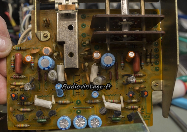 Pioneer SA-8500 II : circuit phono à revoir