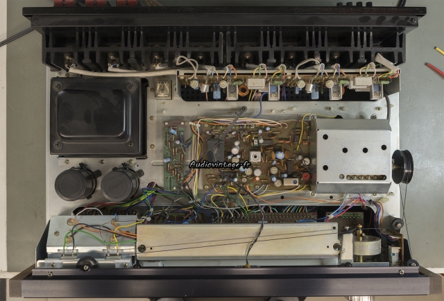 Pioneer SX-9930 : à son arrivée.