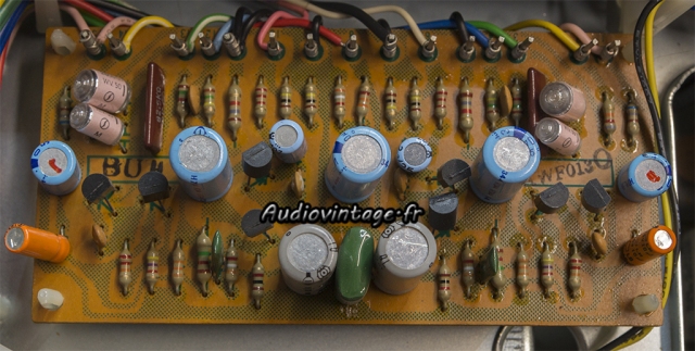 Pioneer SX-9930 : étage phono à revoir.